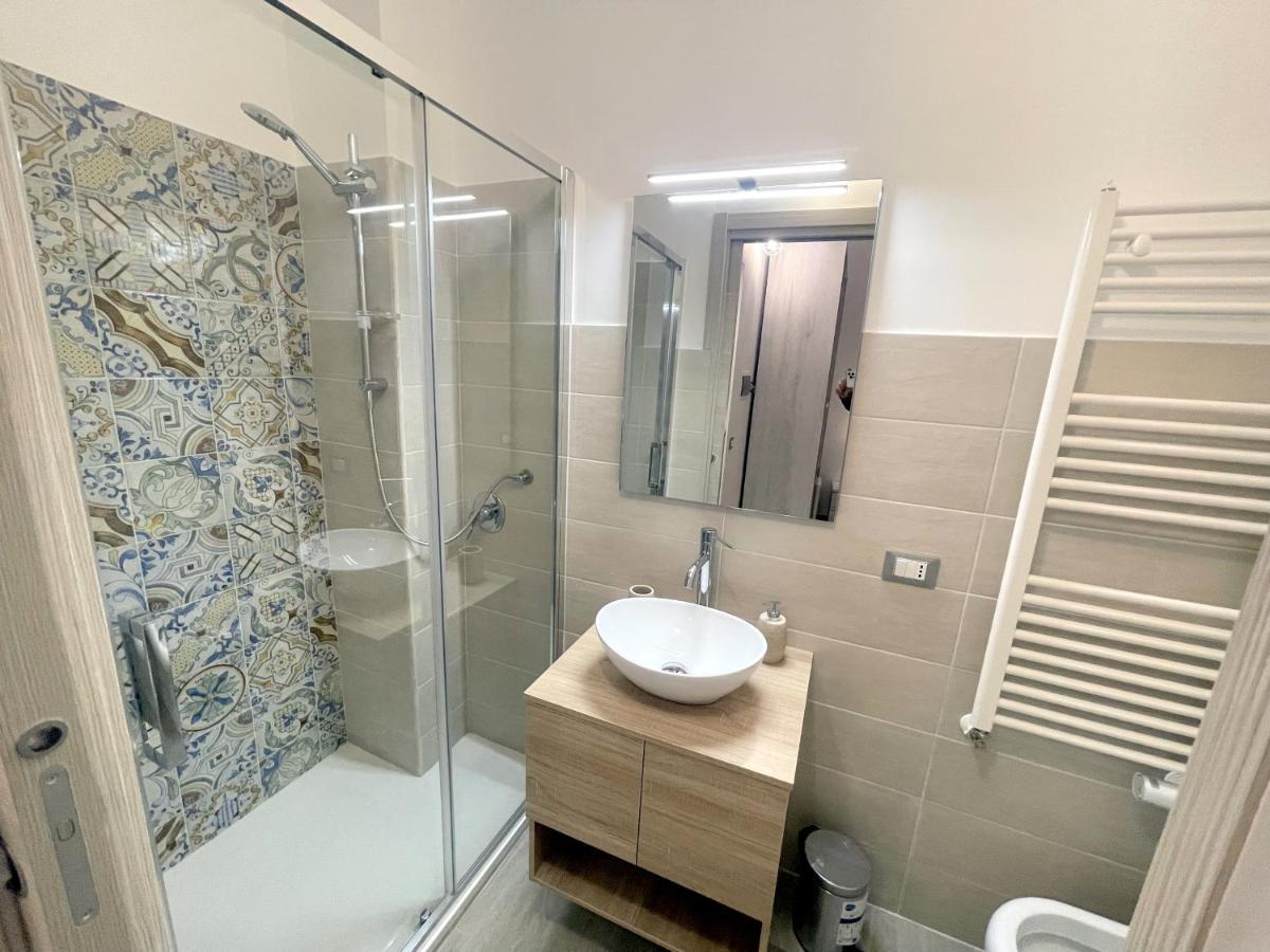 I Mori - Holiday Rooms Lascari Luaran gambar