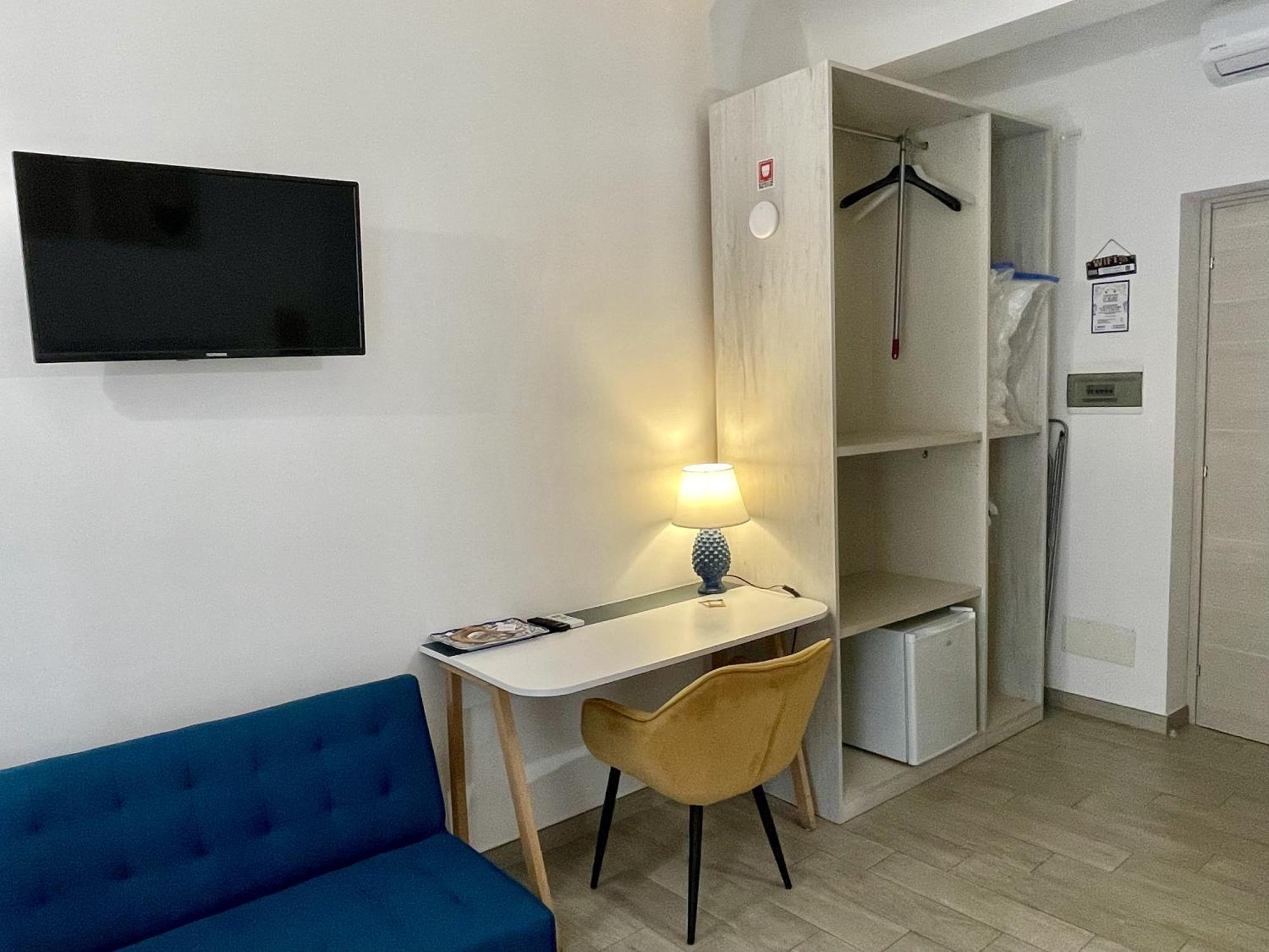 I Mori - Holiday Rooms Lascari Luaran gambar